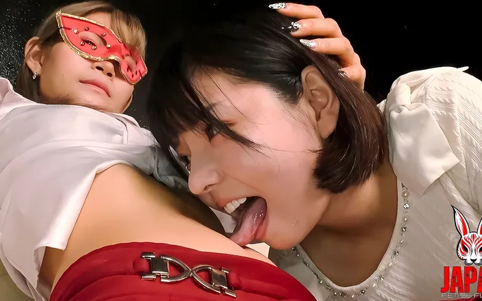 Japan Fetish Fusion: Inspector Azusa Misaki Opens Yuuka Ichii’s Belly Button. First, Suction....