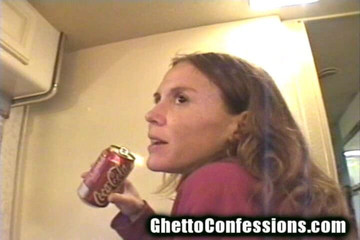 Ghetto Confessions: Götten sikilen hamile fahişe karavanda anal da iyi yarak emiyor!
