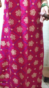 Bhabhi Ko Bathroom Me Jakar Toilet Karte Samay Choda