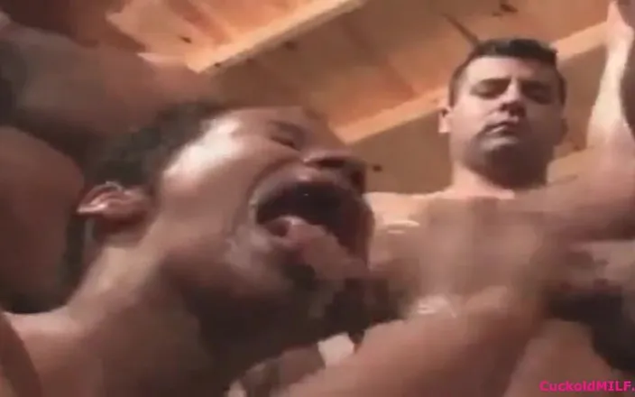 Cuckold MILF: Cuckolds MILF Wife Fucking Bwc Bulls