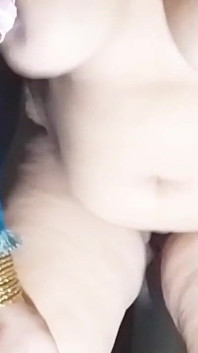 Xxx pakistano ullu completamente aperto