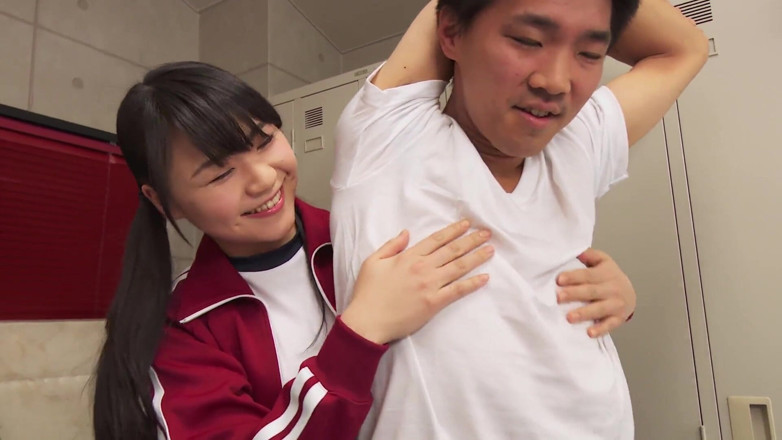 Caribbeancom: Young Japanese fucked in the locker room