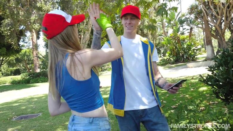 Family Strokes: Cute gamer chick fucks her hung step-bro