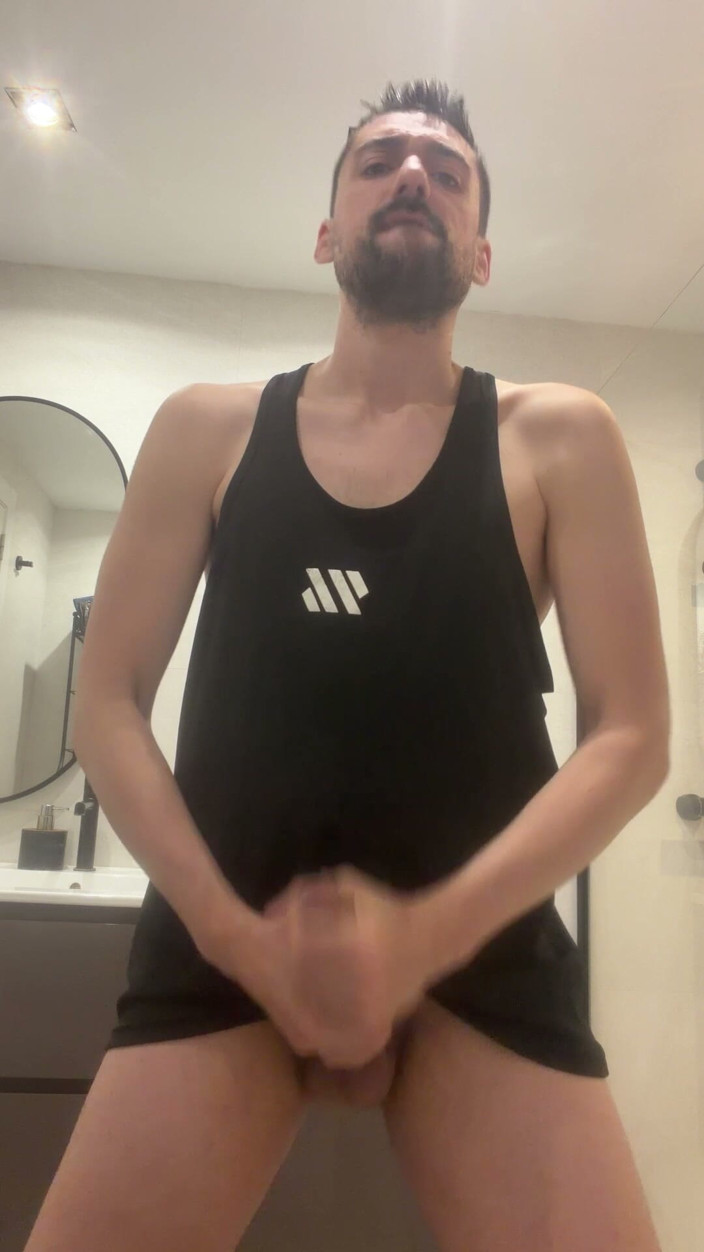 Liam Harding: Hot Stepdaddy Jerking off in Bathroom