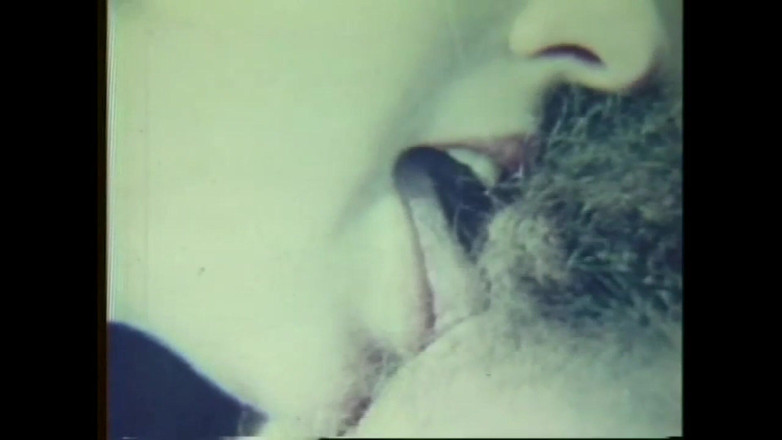 Vintage Megastore Full hd: Andrea True masturbuje się tym urządzeniem