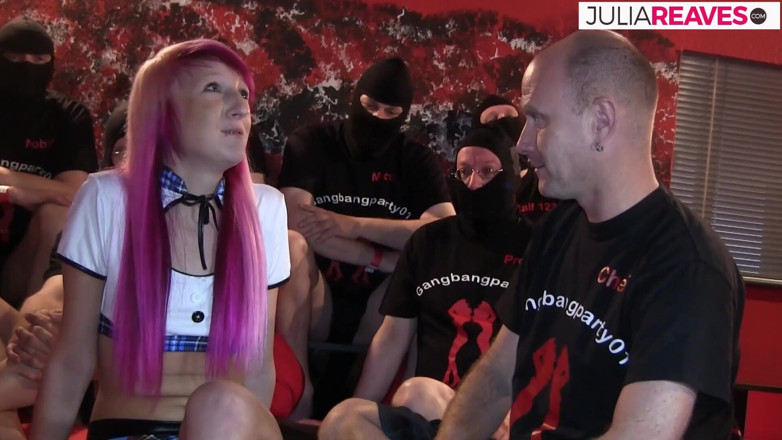Bukkake Partys: ปาร์ตี้ Gangbang &amp; Bukkake ครั้งแรกของ Marry ที่ Erfurt