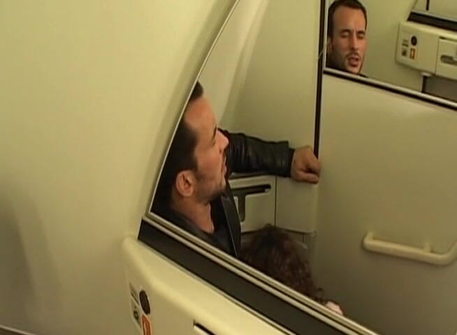 Public Lust: Шаловливую девушку трахают в самолете