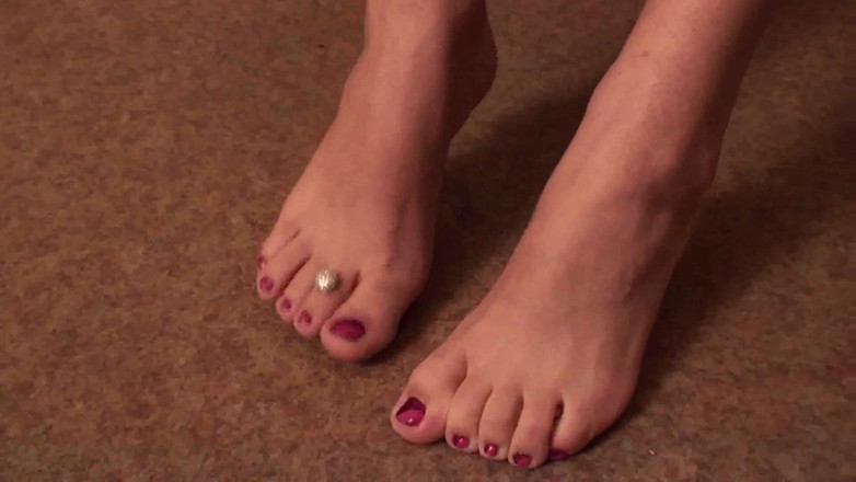 Foot Girls: Amatérský foot fetiš se sexy teenagerkou v prádle