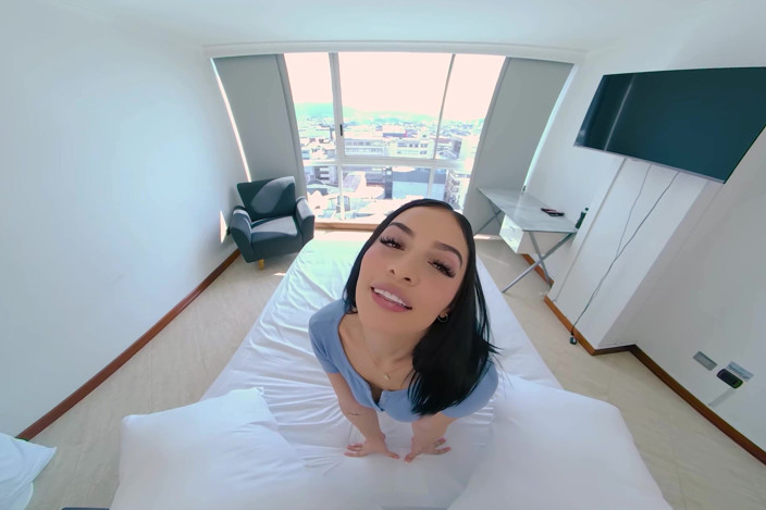 VR Latina: Back for You