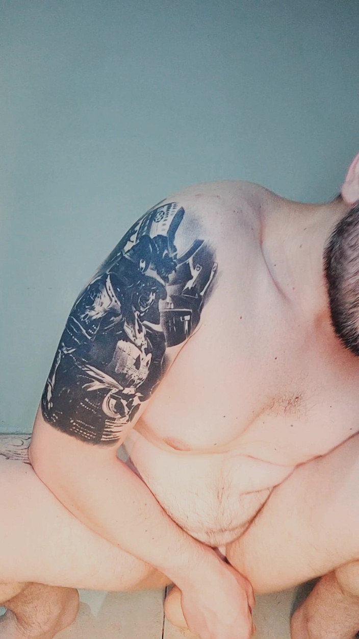 SlutClosetedfag: 塞子和巨大的假阳具