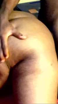 Gordita follada por su mejor amiga, me folló solo en casa