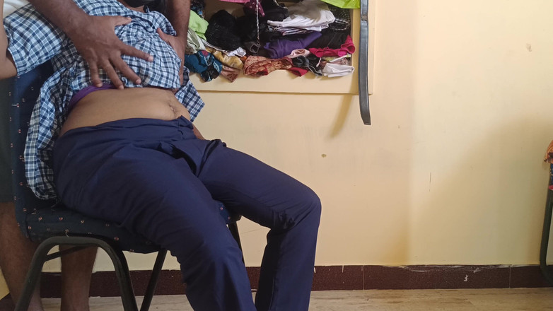 Magilmathi: Шкільна студентка з кремовою пиздою