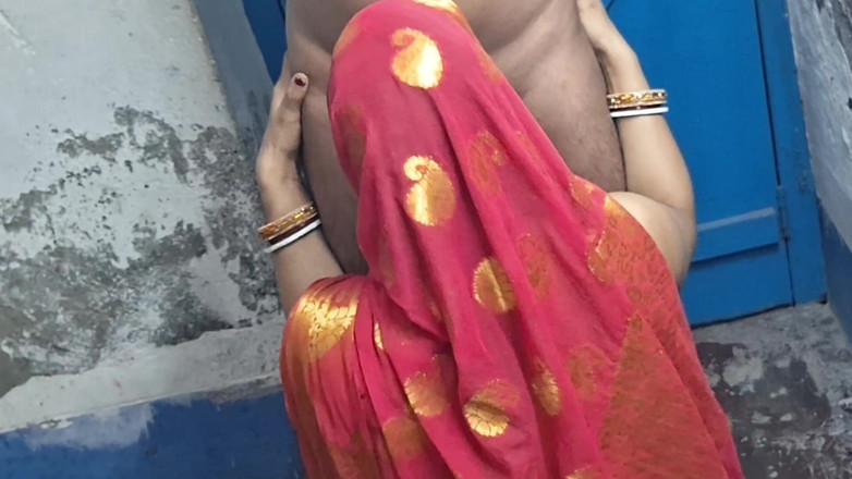Busty Banuu: El dueño de la habitación tiene romance con su esposa...