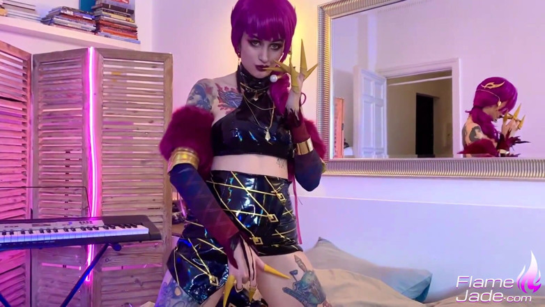 Flame Jade: Evelynn KDA pijpbeurt en harde anale seks na masturbatie - cosplay...