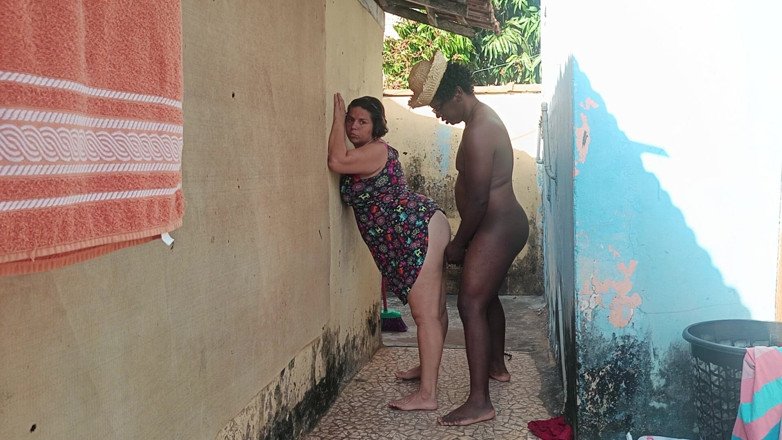 Sharinga: Picking up Neighbor at Home
