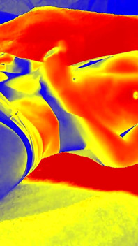 Sexo Quente na Cabine de Bronzeamento