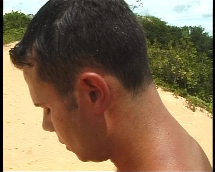 Deutsche Frauen: Ebony Babe From Germany Got Fucked at the Beach