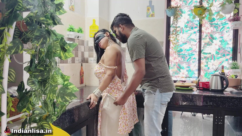 IndianMyra07: Abang tiri nampak adik tiri berkongkek dengan teman lelakinya