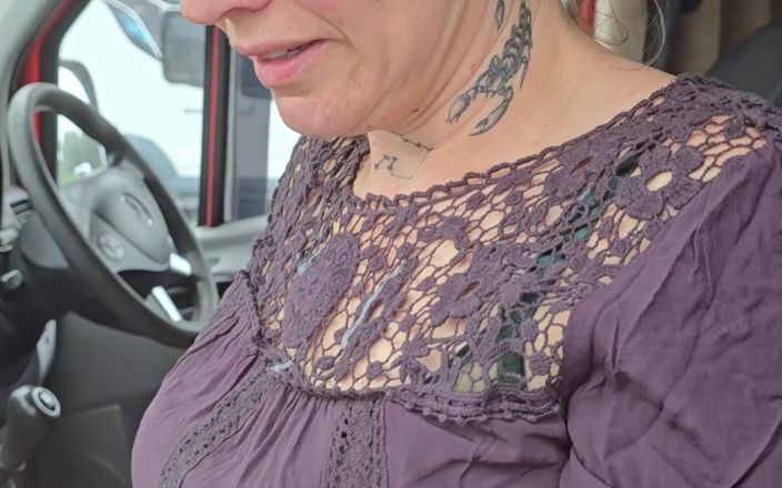 Lustful Libertines: Carpark pompino e negozio sborra a piedi