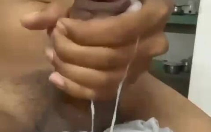Luthesh: Sexy výstřik Villege Boy