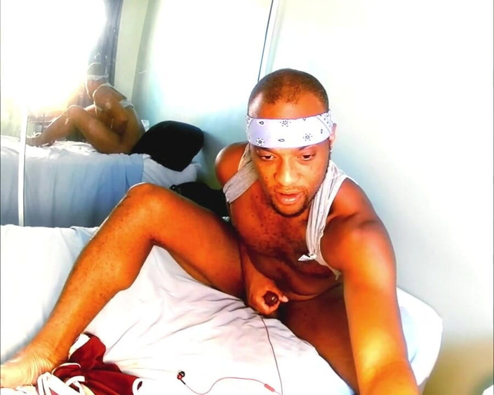 Kennie Jai: Hot Jerk off on Cam!
