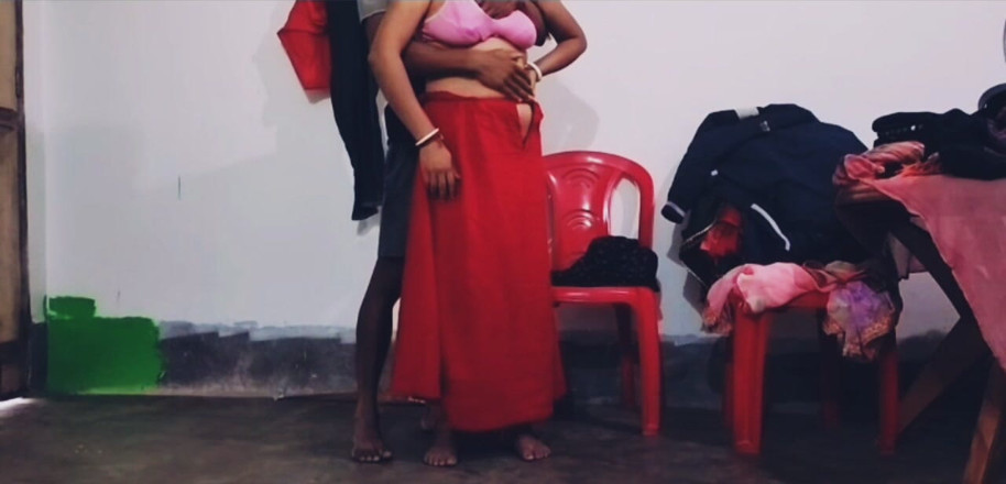 Teensex: Desi Naughty Bhabi with Big Boobs Is Waiting for Hot...