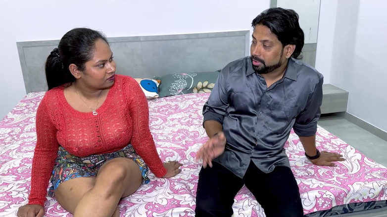 UncutPlus: पड़ोसी की सौतेली बहन लड़की को होटल ले गई और वहां उसके साथ सेक्स किया