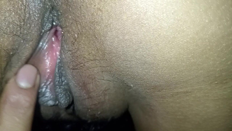 Outdoor header 15: Devar bhabhi vídeo de sexo devar joga sua indiana sozinha...