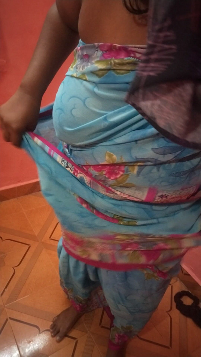 Priya aunty: Hot Missionary Sex with Friend