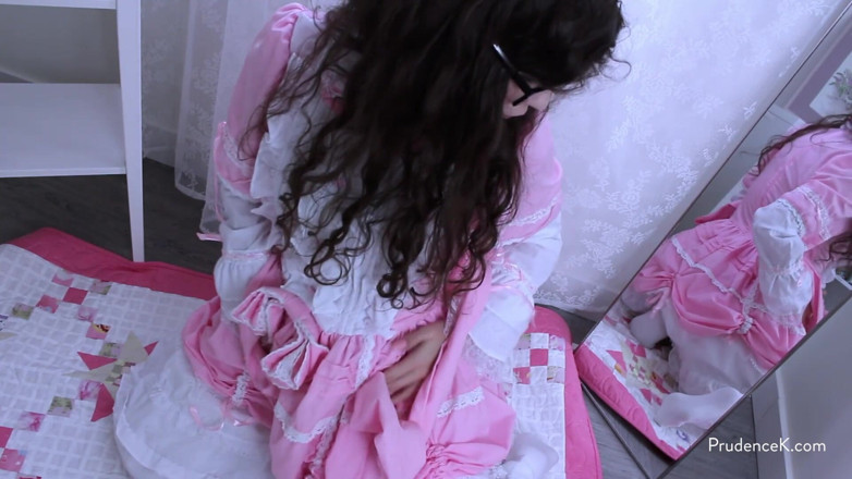 PrudenceK: एकल हस्तमैथुन: Sweet erololi गैर-नग्न हिताची छड़ी चरमसुख