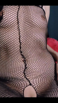  Look how smooth my pussy is! 