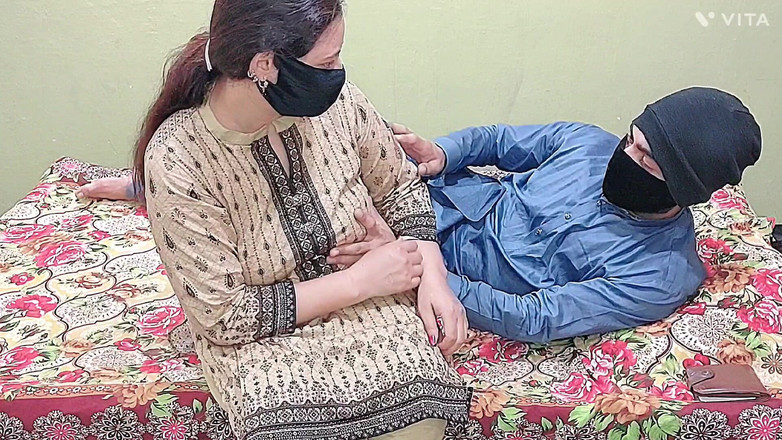Pakistani CoupleX: Indian Horny Bhabhi Fucked Hard Doggystyle