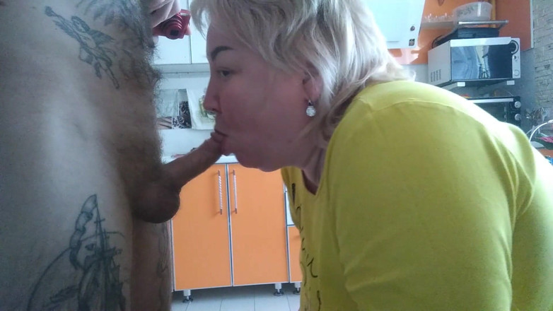 Zona901: Schwiegermutter befreit wieder meine eier vor sperma, während sie blowjob...
