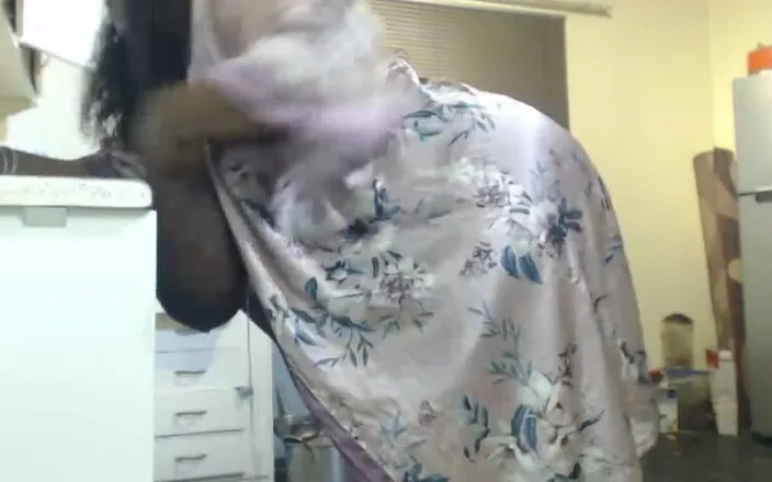 Legendary Booty Overdose: African Stepmum Stripteasing and Masturbating at Then Kitchen