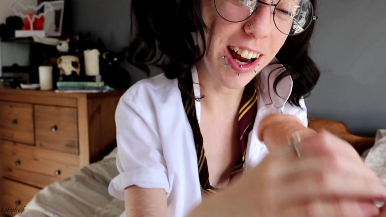 Fetpup: Gryffindor, mädchen lutscht den schwanz des lehrers