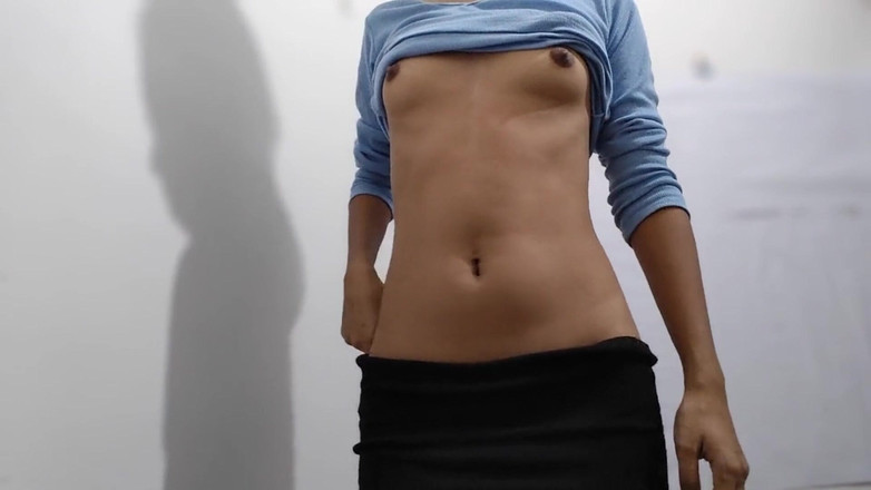 desigirl93: Una calda ragazza del college si masturba