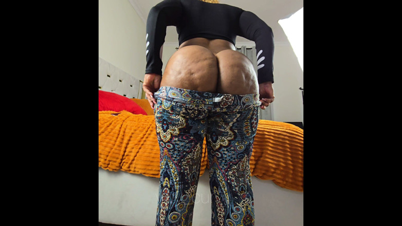 Solo big ass: All That Ebony Babe Ass for You.