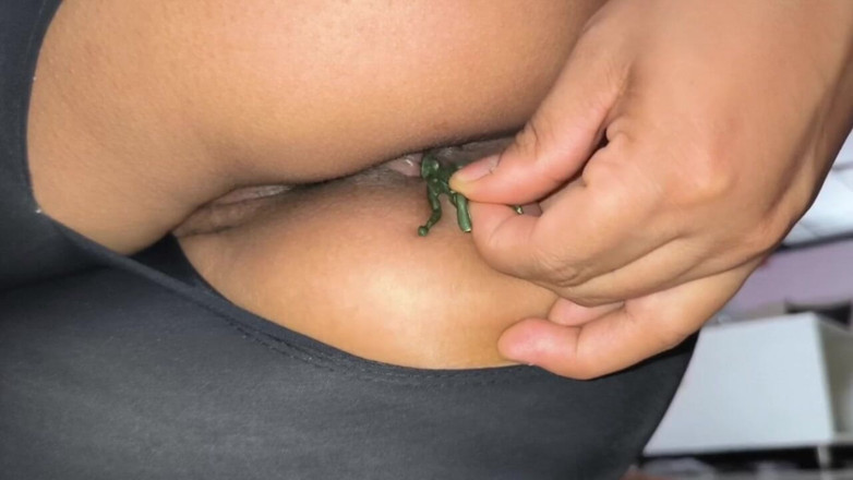 Isabel: Saya Merobek bingkap saya dan mencari seorang lelaki kecil dalam...