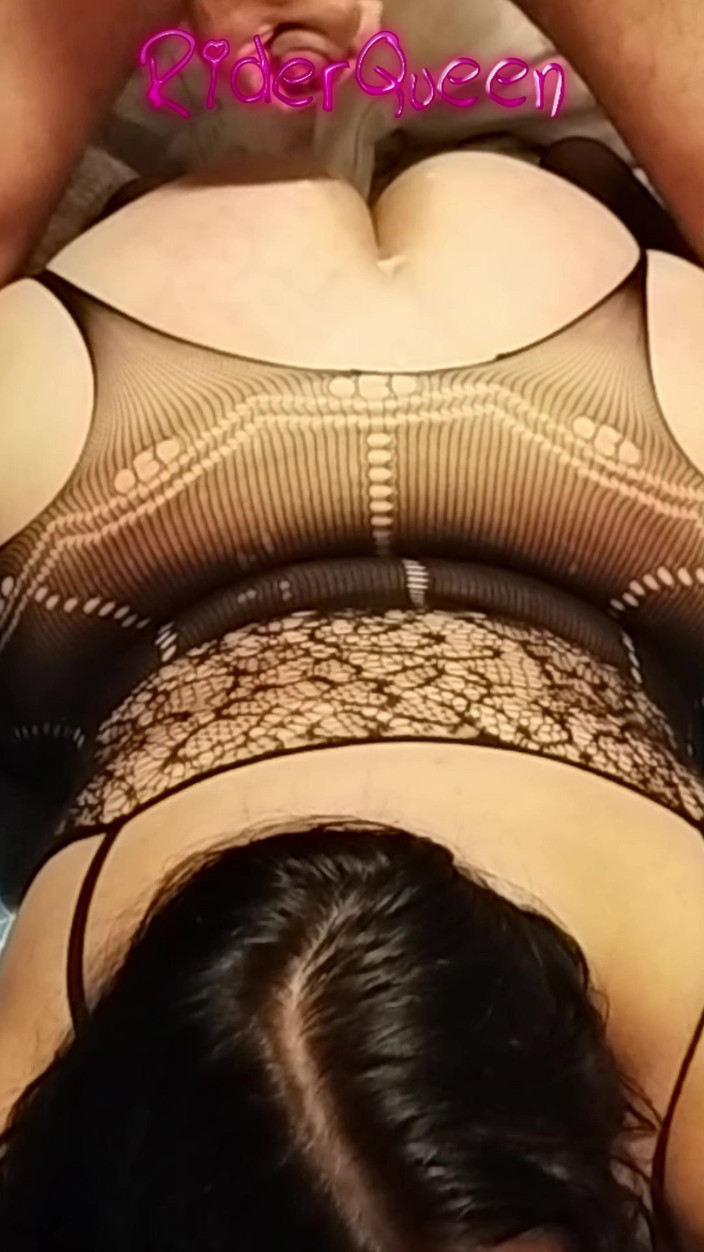 Only Riderqueen BBW Step Mom Latina Alone: Riderqueen sikiliyor, hayranlar ve takipçiler için videolar