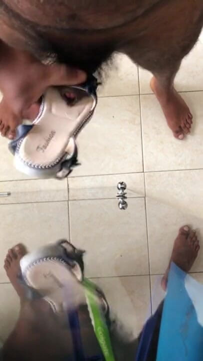 Sexy sereppu: Sandal kecil