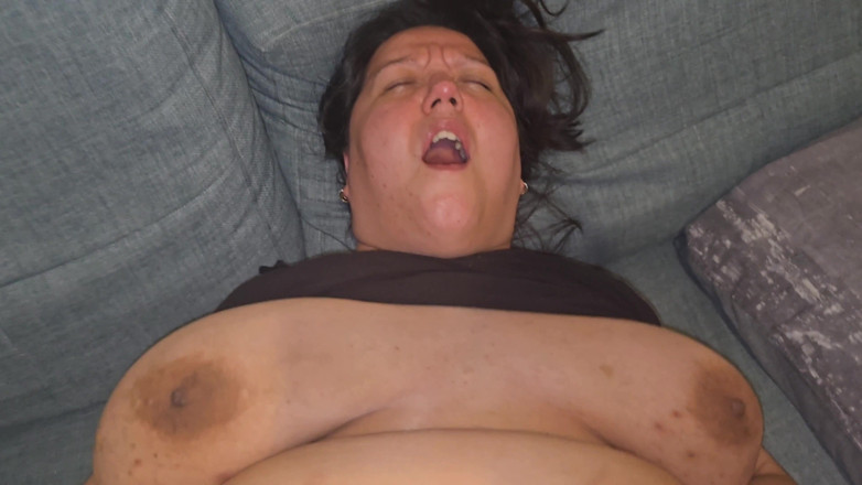 Real homemade BBW BBC porn: Bbc martelando minha buceta indiana peluda gozando em todos os...