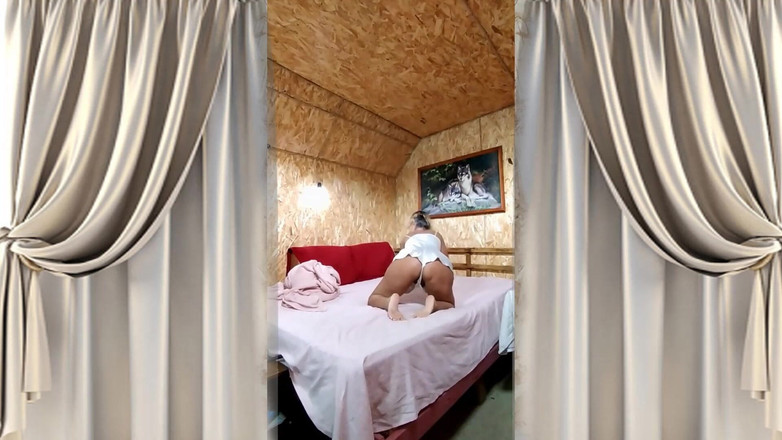 Lukerya: ホットな主婦ルケリヤ:おはようございます!