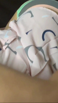 쪼이는 보지를 따먹는 배다른 아들과 함께하는 새엄마