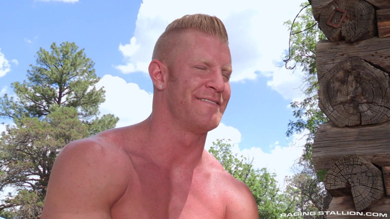 Raging Stallion: Celková expozice 1 Rozhovor