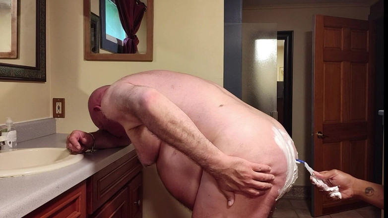 beardaddychub: Hairy Bear Shaved