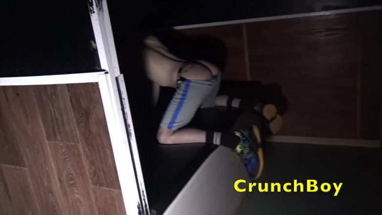 AMATOR BAREBACK FRENCH PORN: Slut fucked in jockstrap in the backroom by XXL cock