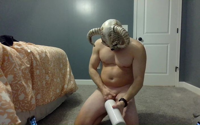 Bald Daddy: Calvo papi hombre musculoso heterosexual hace juego anal con juguetes