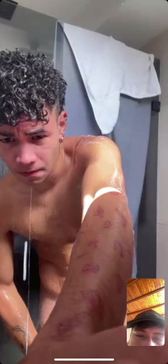 Icyhot707: Me Ducho Con Mi Amigo Heterosexual Por Una Video Llamada