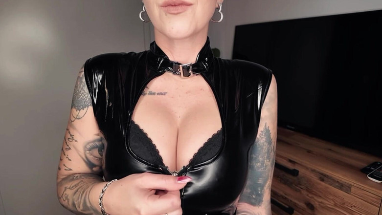 Nina Devil: Jste připraveni na hříšně žhavé dobrodružství?