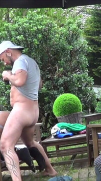 Hetero im garten von Jess Royan gefickt